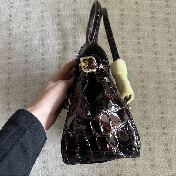 Stuart Weitzman Patent Leather Purse in Tea Orinoco Croco - Picture 7 of 11